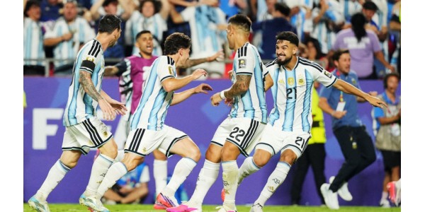 Vier sterke nationale teams hebben de finale van het WK 2026 bereikt Vier sterke nationale teams hebben de finale van het WK 2026 bereikt